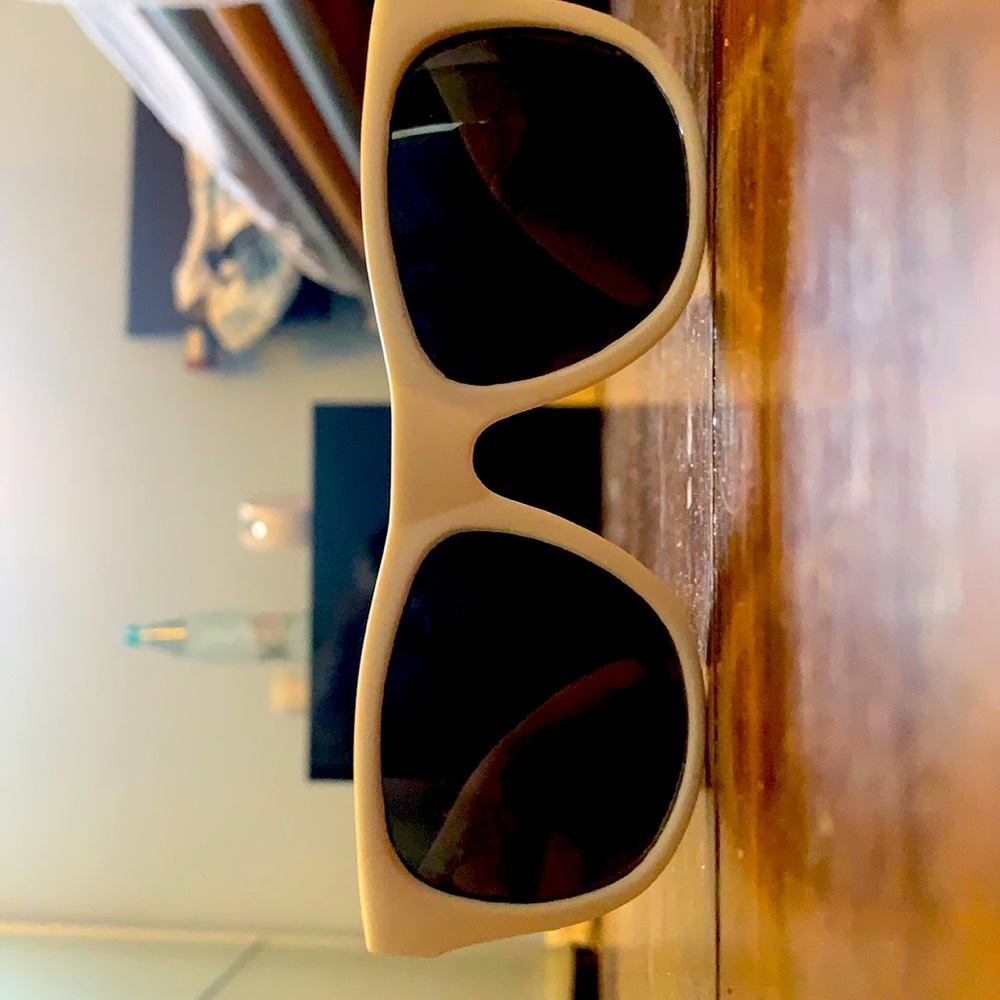 Sun glasses
